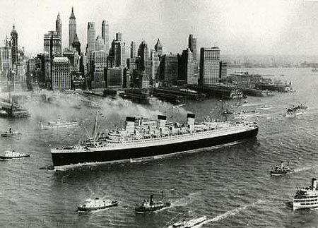 The Queen Mary on her first visit to New York 1936 Queen Mary in New York